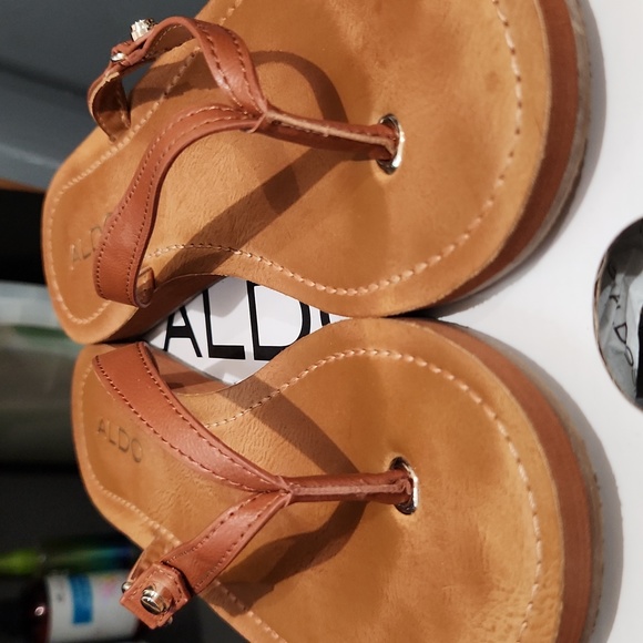 Aldo Yilavia Cognac/Bronze Flip Flops 8.5 - Picture 6 of 7